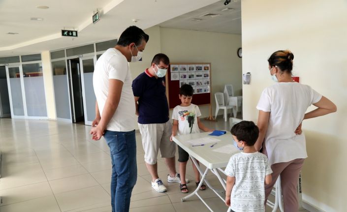 Manavgat İbrahim Sözen Gençlik Merkezi’nde yaz kursu kayıtları başladı