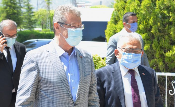 Memduh Büyükkılıç, "Kayseri Şeker Yüz Akımızdır"