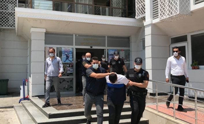 Mersin’deki organize suç örgütü operasyonu zanlıları adliyeye sevk edildi