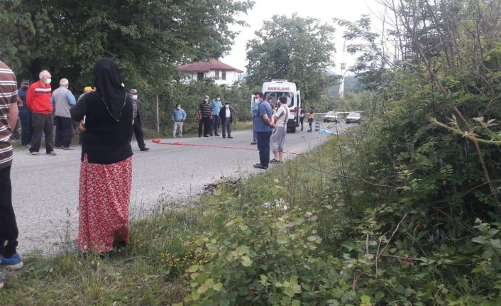 Minibüsün altında kalan 5 yaşındaki çocuk hayatını kaybetti