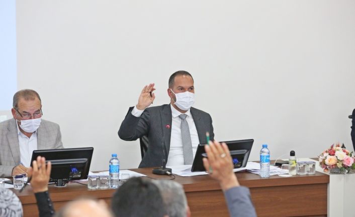 Niğde Belediyesi, pandemide faaliyetlerini durduran esnafa bin 500 TL hibe verecek