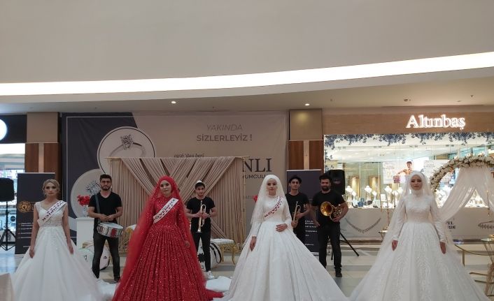 Normalleşme sonrası 1. Geleneksel Düğün Karnavalı düzenlendi