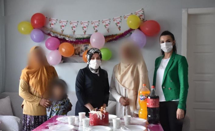 Öksüz ve yetim çocuklara sürpriz doğum günü