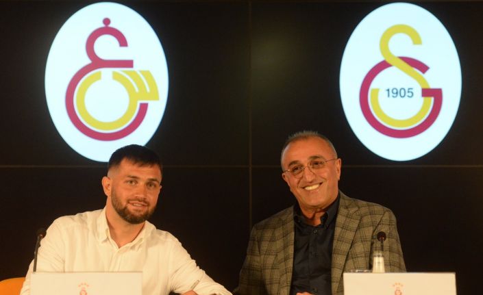 Ömer Bayram: "İnşallah önümüzdeki 3 sezon yine kupalarla, güzel günlerle geçer"