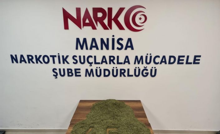 Otomobilden 12 kilo uyuşturucu çıktı