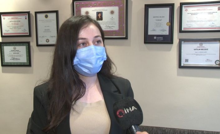 (Özel) Taksim’de sözlü saldırıya uğrayan çarşaflı kızların babası ve avukatı konuştu