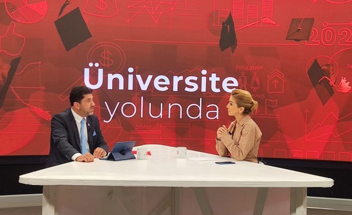 Rektör Aldemir, "Gençlere açık medeniyette öncülük etme sorumluluğunu yüklemek, önceliğimiz"