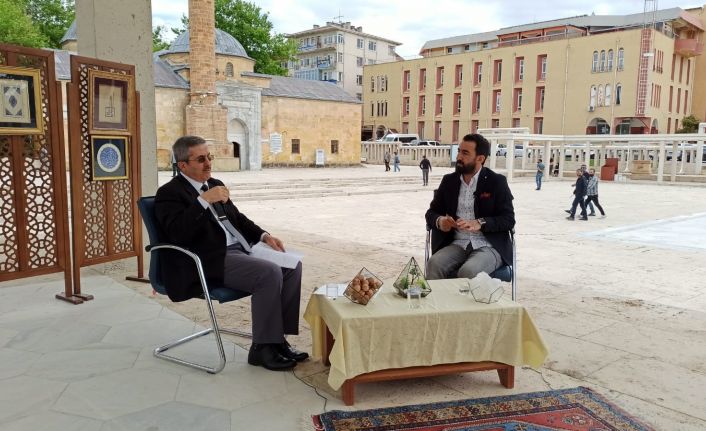 Rektör Yardımcısı Gökbel, "Birçok yapılanma temeli Ahi Evran’ın teşkilatçılığına dayanır"