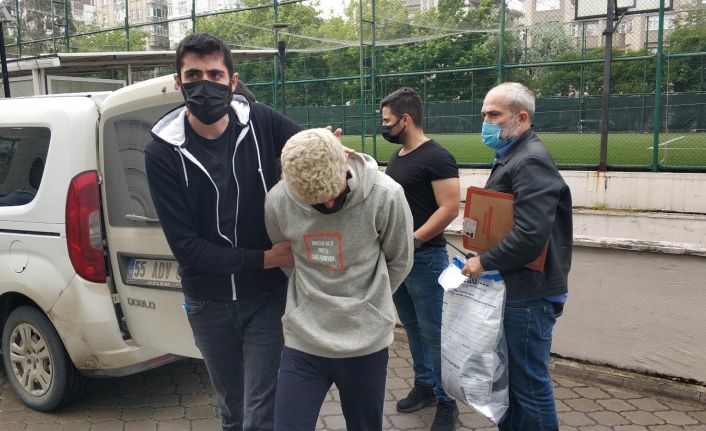 Samsun’da bir kişinin üzerindeki montu gasp ettiği iddia edilen yabancı uyruklu genç yakalandı