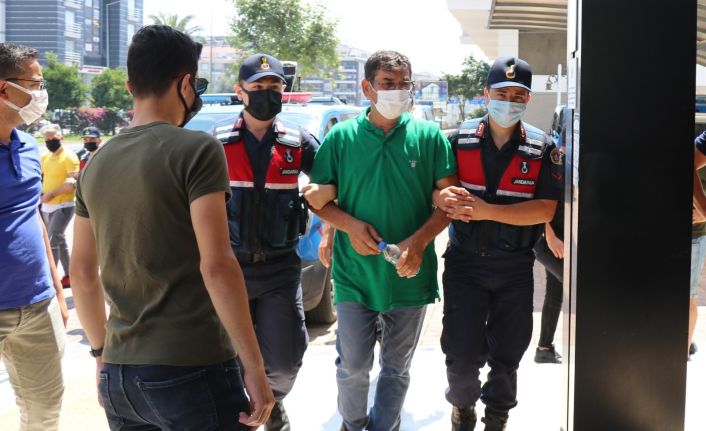 Silahını temizlerken eşinin ölümüne sebep olan muhtar adli kontrol şartıyla serbest