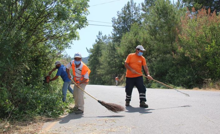 Turizm sezonu öncesi Çıralı’da çevre temizliği