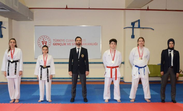 Türkiye Ümit-Genç ve 21 Yaş Altı Karate Şampiyonasına Bilecik’ten 4 sporcu katılacak