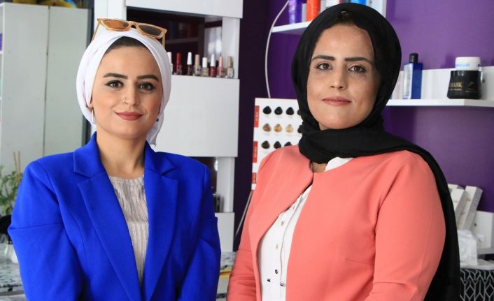 10 yıl önce 750 TL’lik mikro kredi desteği alan kız kardeşler, bugün işletme sahibi