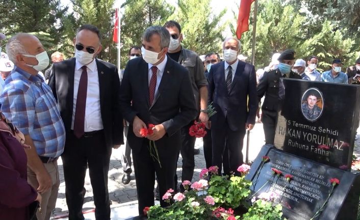 15 Temmuz Demokrasi ve Milli Birlik Günü’nde şehitler anıldı