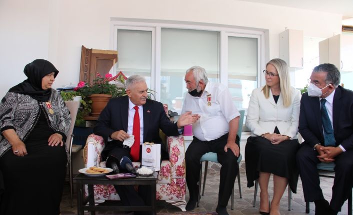 15 Temmuz Gazisi Münire Aydın: “Sizin demokrasiye sahip çıkın demenizle sokağa çıktık”