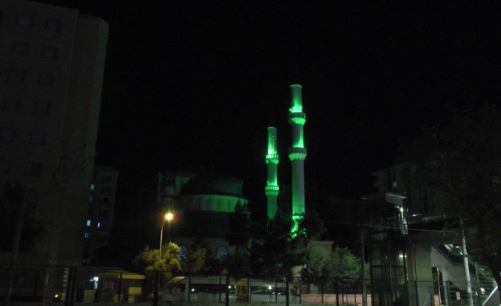 15 Temmuz hain darbe girişiminin 5’ncı yılında tüm yurtta camilerden sela okundu