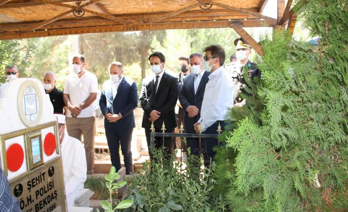 15 Temmuz şehidi Velit Bekdaş mezarı başında dualarla anıldı