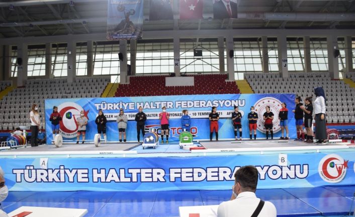 Afyonkarahisar’da gençler ve U23 halter Türkiye şampiyonası başladı