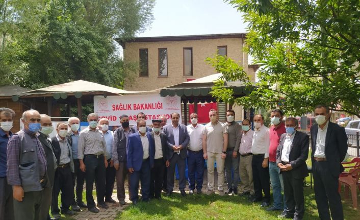 AK Parti Bahçesaray İlçe Başkanlığından aşı seferberliğine destek