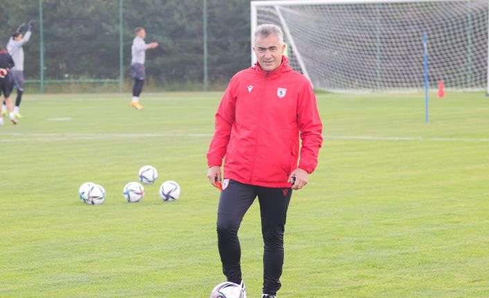 Altıparmak: “2-3 oyuncuyla görüşmelerimiz devam ediyor”