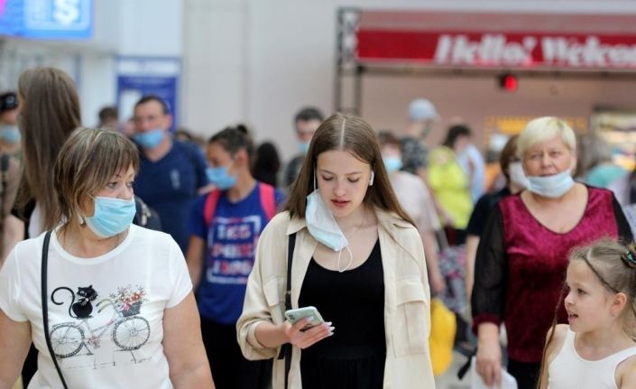 Antalya’ya 26 günde 6 bin 195 uçak ile 1 milyon 200 bin yabancı turist geldi