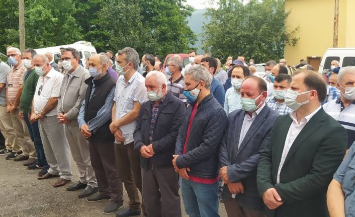 Babası manevra yaparken ezmişti, minik Ömer son yolculuğuna uğurlandı