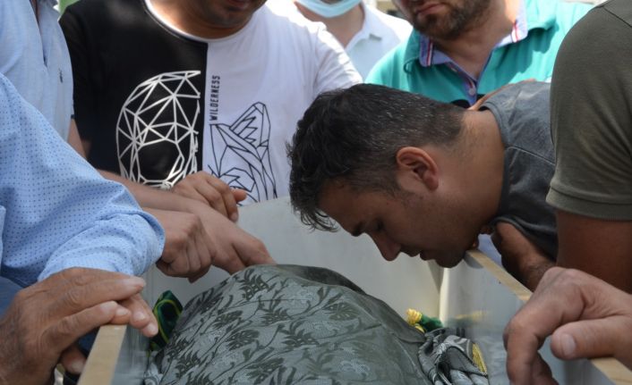 Babasının kazayla ezdiği Zeynep 12 yıl sonra tüp bebek yöntemiyle dünyaya gelmiş