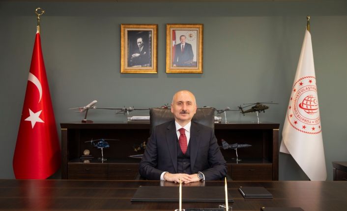 Bakan Karaismailoğlu: “68 bin 577 km yolda, bin ekip, 5 bin 383 personel, bin 513 makine ile görev yapılacak”