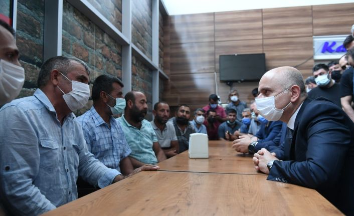 Bakan Karaismailoğlu, Ankara Lojistik Üssü’nde sektör temsilcileri ve nakliyecilerle ile bir araya geldi