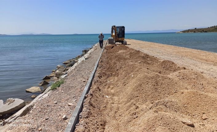 Balıkesir Büyükşehir Belediyesi’nden Gömeç Derkent sahil şeridine altın dokunuş