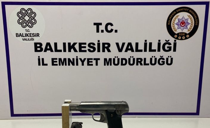 Balıkesir’de polisten 22 şahsa gözaltı