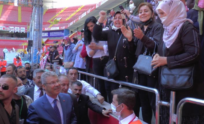 Başkan Akay: “Biz çiftçimizin emanetlerine ve değerlerine sahip çıkmaya devam etmek istiyoruz”