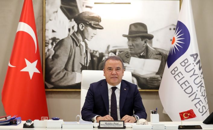 Başkan Böcek: “Cumhuriyetimize dün olduğu gibi bugün de yarın da sahip çıkmaya devam edeceğiz”