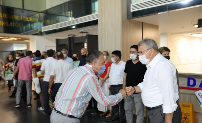 Başkan Çerçi belediye personeliyle bayramlaştı