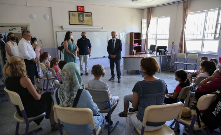 Başkan Erdem, çocukların eğlencesine ortak oldu