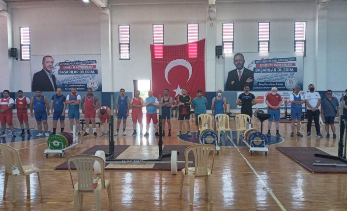 Bayburt Üniversitesi Gençlik ve Spor Kulübü sporcusu Türkiye ikincisi oldu