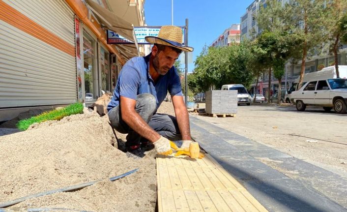 Bismil Belediyesinin yol ve kaldırım çalışması hız kesmeden devam ediyor