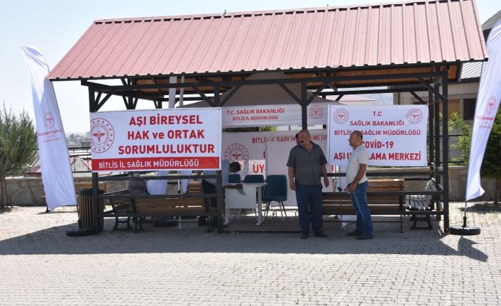 Bitlis’te aşılama çalışması devam ediyor