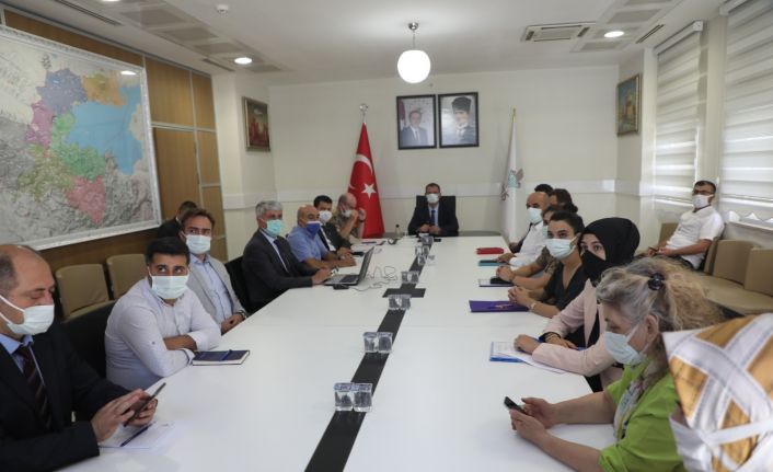 Bitlis’te kadına yönelik şiddetle mücadele toplantısı yapıldı