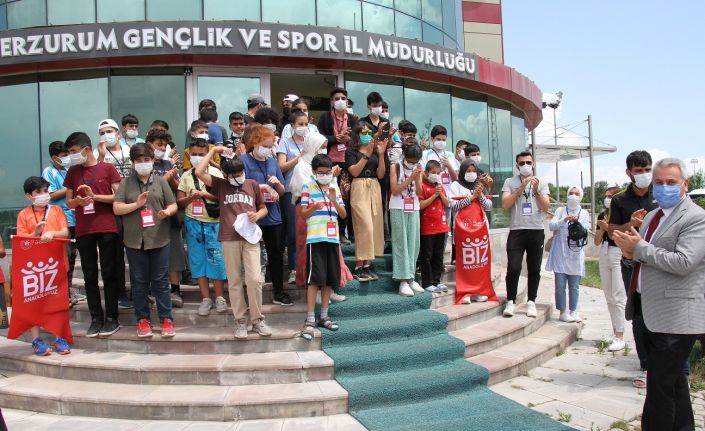 ‘Biz Anadoluyuz’ Projesi kapsamında Erzurum’a gelen Iğdırlı öğrencilerin gezi programı tamamlandı