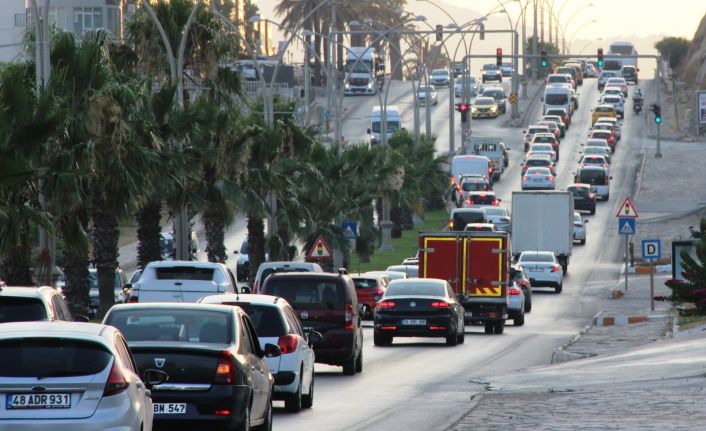 Bodrum’da nüfus 1 milyona yaklaştı, oteller ve sahiller doldu taştı