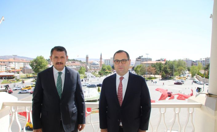 Büyükelçi George Ganjgava; “Sivas benim için çok önemli bir yer’’