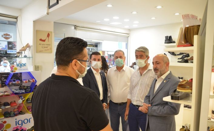 CHP Genel Başkan Yardımcısı Öztunç ve Belediye Başkanı Oktay esnaflarla görüştü