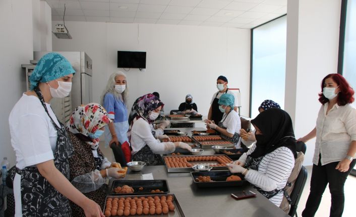 Devlet desteğiyle iş kuran kız kardeşler, 20 kişiye istihdam sağlıyor