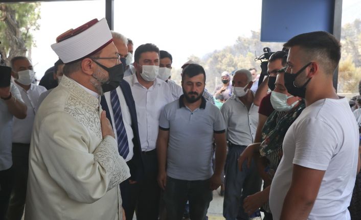 Diyanet İşleri Başkanı Erbaş’tan orman yangınında hayatını kaybeden çiftin yakınlarına taziye ziyareti