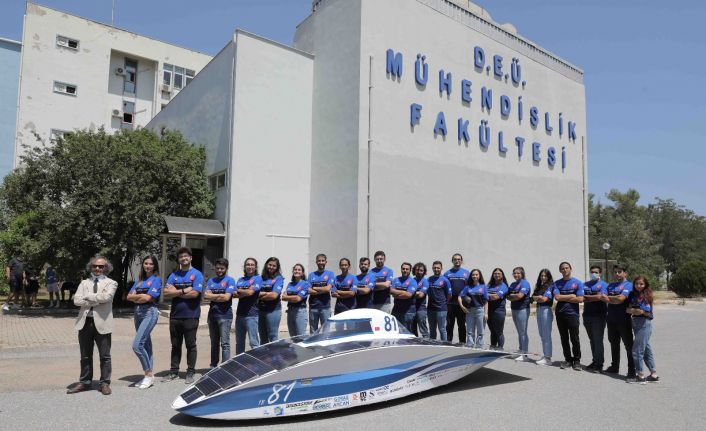 Dokuz Eylül Üniversitesi yeni güneş enerjili aracını tanıttı