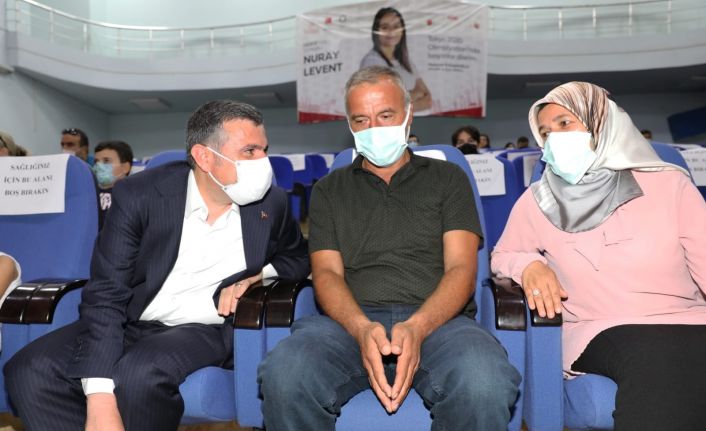 Düzce’nin ilk olimpiyat sporcusunu ailesi ve protokol canlı yayında izledi