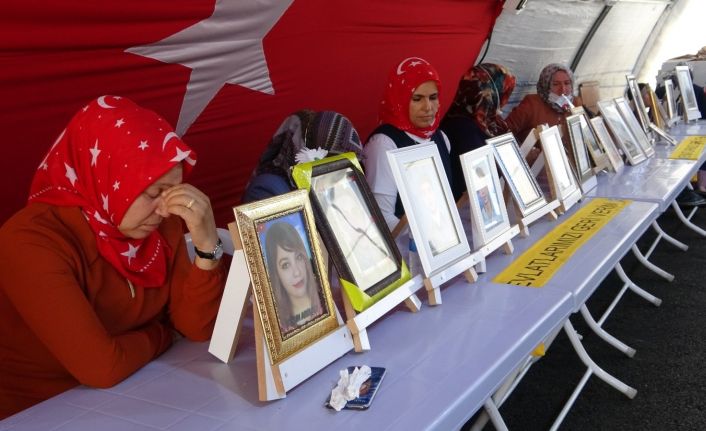 (Düzeltme) Eylemdeki aileler Bakan Soylu’dan sürpriz haberi bekliyor