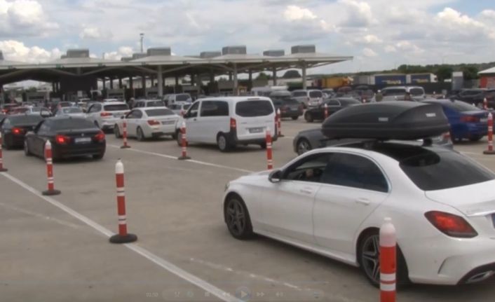 Ekonomiye gurbetçi dopingi, 1 ayda 380 bin gurbetçi giriş yaptı