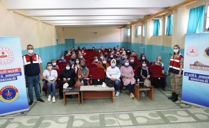 Elazığ’da ‘En İyi Narkotik Polisi Anne’  projesi